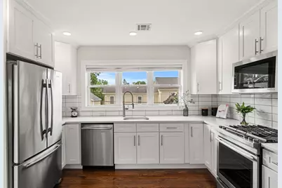 137 Green Street #2, Melrose, MA 02176 - Photo 8