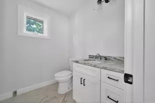 299 Quincy St Building 3, Holbrook, MA 02343 - Photo 8