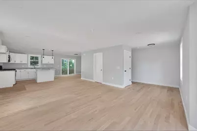 299 Quincy St, Building 3 #3, Holbrook, MA 02343 - Photo 4