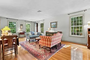 29 Smithshire Estates, Andover, MA 01810 - Photo 4