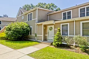 61 Abbey Memorial Dr, Chicopee, MA 01020 - Photo 2