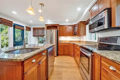 4 Sherman Road, Stoneham, MA 02180 - Photo 14