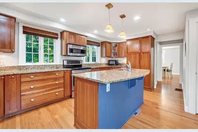 4 Sherman Road, Stoneham, MA 02180 - Photo 16