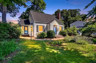 4 Sherman Rd, Stoneham, MA 02180 - Photo 2