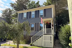 17 Davis St, Plymouth, MA 02360 - Photo 2