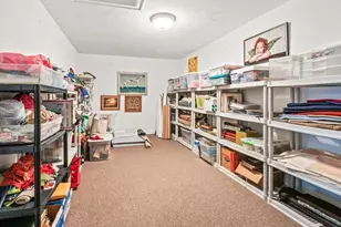 148 Fireside Ln, Holden, MA 01520 - Photo 32