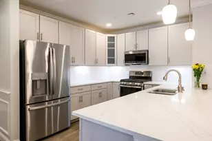 320 Middlesex Ave, Medford, MA 02155 - Photo 1