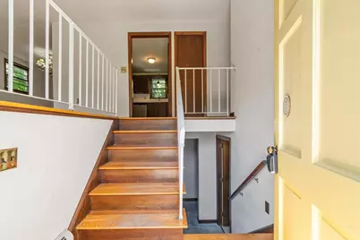 190 Deering Dr, Tewksbury, MA 01876 - Photo 2