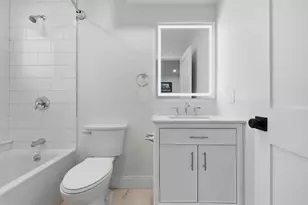 52 W Emerson St, Melrose, MA 02176 - Photo 20