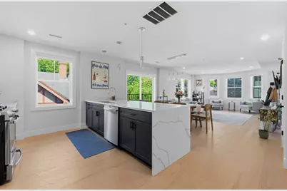 52 West Emerson St #6, Melrose, MA 02176 - Photo 4