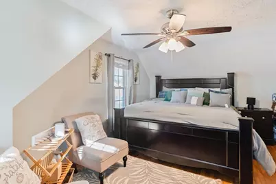 20 Washburn St, Attleboro, MA 02703 - Photo 10