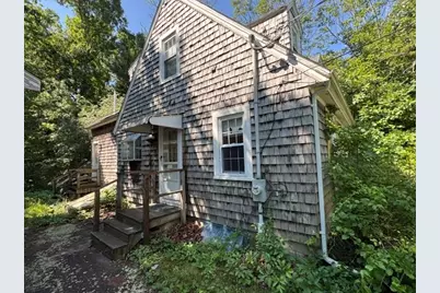 203 Willow St, Stoughton, MA 02072 - Photo 2