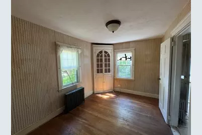 203 Willow St, Stoughton, MA 02072 - Photo 4