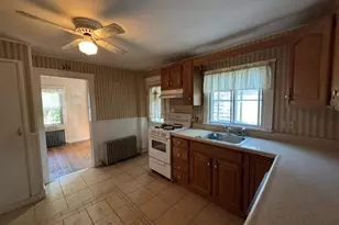 203 Willow St, Stoughton, MA 02072 - Photo 8