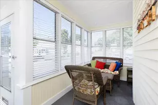 20 Beach St, Malden, MA 02148 - Photo 6