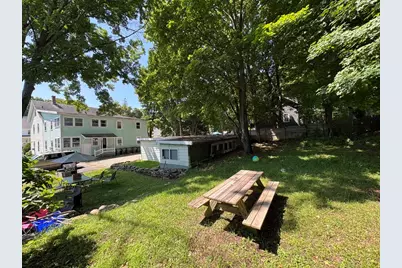 48 Union St, Southbridge, MA 01550 - Photo 10