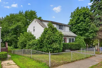 12 Hurd Ave, Saugus, MA 01906 - Photo 2