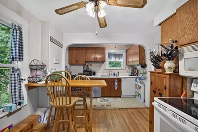 12 Hurd Ave, Saugus, MA 01906 - Photo 10