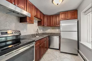 133 Beaconsfield Rd, Brookline, MA 02445 - Photo 4