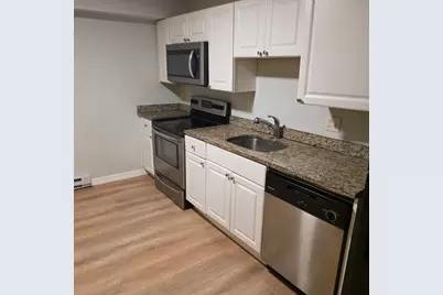 4 Michelangelo St #1, Boston, MA 02113 - Photo 4