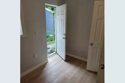 4 Michelangelo St #1, Boston, MA 02113 - Photo 12