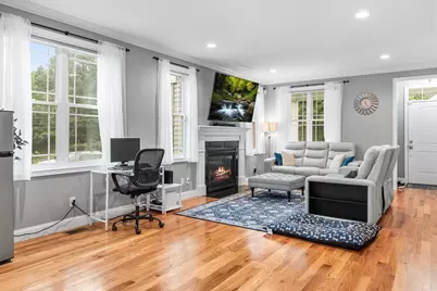 10 Stone St #1, Auburn, MA 01527 - Photo 8