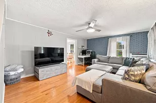 38 Belmont St, Fitchburg, MA 01420 - Photo 6