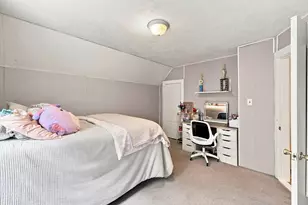 38 Belmont St, Fitchburg, MA 01420 - Photo 18