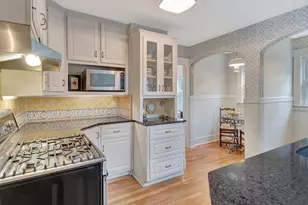 10 Fern Cir, Brockton, MA 02301 - Photo 4