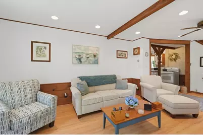 61 Houlton Street, Swansea, MA 02777 - Photo 6