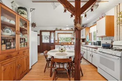 61 Houlton Street, Swansea, MA 02777 - Photo 10