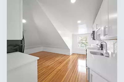 100 Chestnut Avenue #3, Boston, MA 02130 - Photo 4