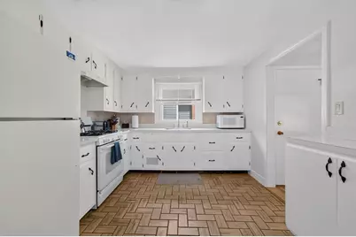 39 Hillsdale Rd, Dedham, MA 02026 - Photo 12