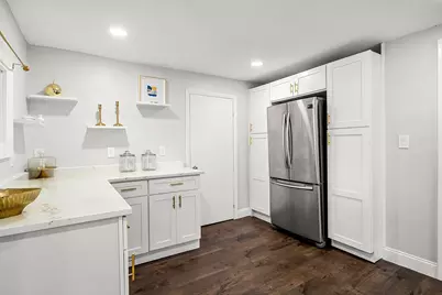 952 Bridge St, Lowell, MA 01850 - Photo 18