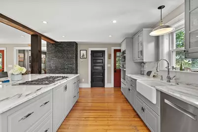 93 Albatross Rd, Quincy, MA 02169 - Photo 6