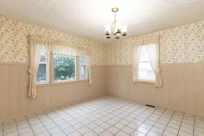 6 Maynard St, Webster, MA 01570 - Photo 8