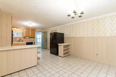 6 Maynard St, Webster, MA 01570 - Photo 10