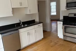 60-62 Warren Ave, Milton, MA 02186 - Photo 4