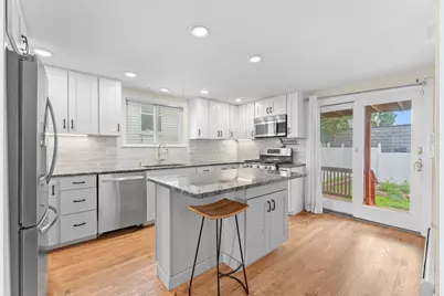 449 Frankfort St, Boston, MA 02128 - Photo 4