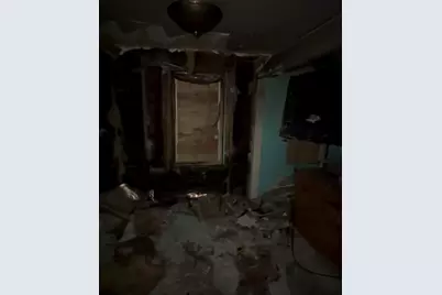 37 Adams St, Lawrence, MA 01843 - Photo 8