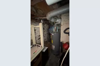 37 Adams St, Lawrence, MA 01843 - Photo 12