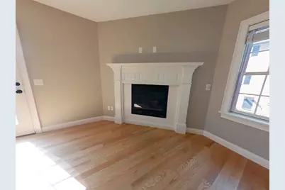 109 Farwell St #109, Newton, MA 02460 - Photo 4