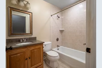 109 Farwell St #109, Newton, MA 02460 - Photo 12