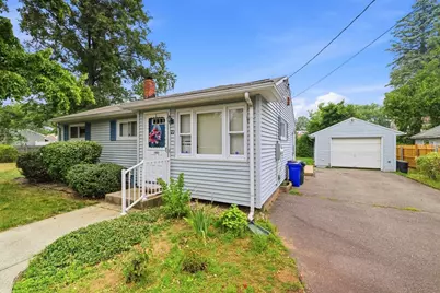 23 Steuben St, Springfield, MA 01151 - Photo 4