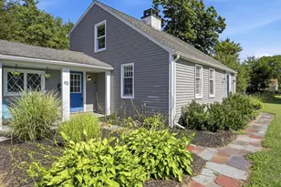 63 Spruce St, Westfield, MA 01085 - Photo 4