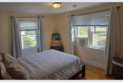 22 Stanbro St, Boston, MA 02136 - Photo 14