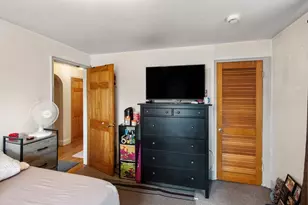 22 Stanbro St, Boston, MA 02136 - Photo 8