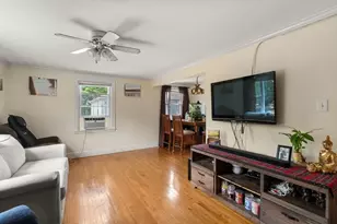 22 Stanbro St, Boston, MA 02136 - Photo 4