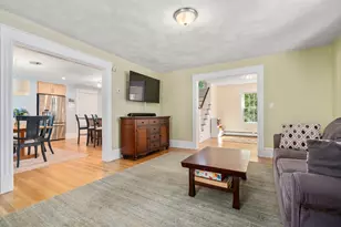 128 Pleasant St, Milton, MA 02186 - Photo 10