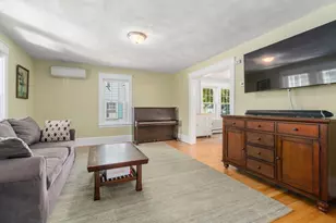 128 Pleasant St, Milton, MA 02186 - Photo 8